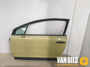 Used Door 2-door, left Citroen C4 Coupé (LA) 1.4 16V Price € 150,00 Margin scheme offered by Van Gils Automotive