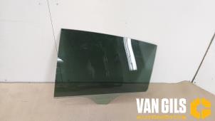 Used Rear door window 4-door, left Ford Focus 4 1.0 Ti-VCT EcoBoost 12V 125 Price on request offered by Van Gils Automotive