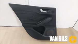 Usagé Revêtement portière haut 4portes arrière gauche Ford Focus 4 1.0 Ti-VCT EcoBoost 12V 125 Prix € 82,00 Règlement à la marge proposé par Van Gils Automotive