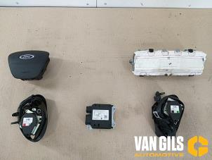 Usados Juego de airbags Ford Focus 4 1.0 Ti-VCT EcoBoost 12V 125 Precio € 799,99 Norma de margen ofrecido por Van Gils Automotive