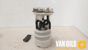 Usagé Pompe d'injection Renault Twingo II (CN) 1.2 16V Prix € 45,00 Règlement à la marge proposé par Van Gils Automotive
