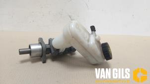 Usagé Cylindre de frein principal Renault Twingo II (CN) 1.2 16V Prix € 44,00 Règlement à la marge proposé par Van Gils Automotive