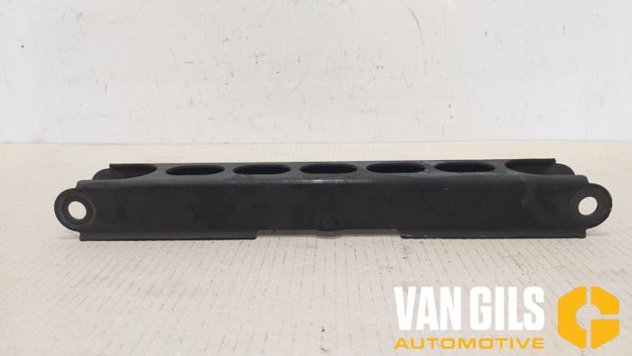 Usagé Support (divers) BMW 1 serie (E87/87N) 116i 1.6 16V Prix € 30,00 Règlement à la marge proposé par Van Gils Automotive