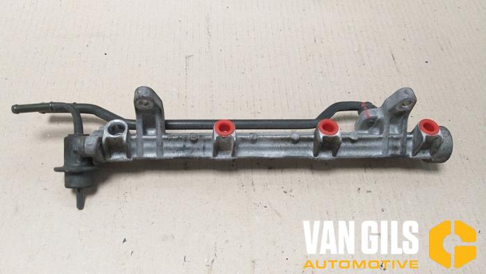 Usagé Système d'injection Suzuki Alto (RF410) 1.1 16V Prix € 50,00 Règlement à la marge proposé par Van Gils Automotive