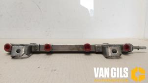 Usados Galería (inyección) Mazda 5 (CR19) 1.8i 16V Precio € 50,00 Norma de margen ofrecido por Van Gils Automotive