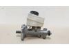 Master cylinder from a Mercedes C Combi (S203), 2001 / 2007 2.7 C-270 CDI 20V, Combi/o, Diesel, 2.688cc, 120kW (163pk), RWD, OM612962, 2001-03 / 2007-08, 203.216 2003
