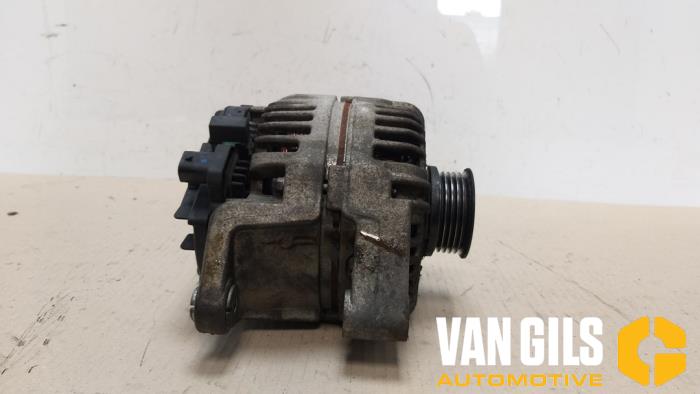 Begagnade Dynamo Opel Corsa D 1.2 16V Pris € 88,00 Marginaltabell erbjuds av Van Gils Automotive