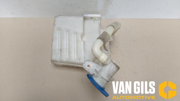 Front windscreen washer reservoir from a Seat Leon (1P1) 1.8 TSI 16V 2008