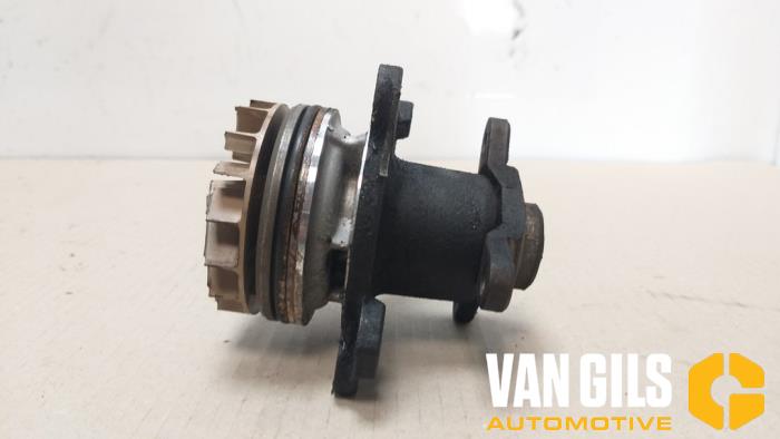 Begagnade Vattenpump Renault Trafic New (FL) 2.0 dCi 16V 90 Pris € 50,00 Marginaltabell erbjuds av Van Gils Automotive