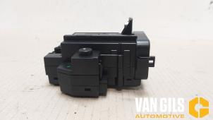Usagé Serrure de contact électronique Audi A4 Avant (B8) 2.0 TFSI 16V Prix sur demande proposé par Van Gils Automotive
