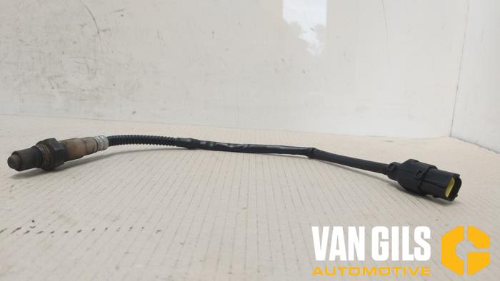 Usados Sonda Lambda Kia Carens II (FJ) 1.8i 16V Precio € 20,00 Norma de margen ofrecido por Van Gils Automotive