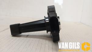 Used Oil level sensor Audi A4 Avant (B8) 2.7 TDI V6 24V Price € 30,00 Margin scheme offered by Van Gils Automotive