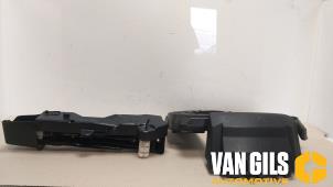Usagé Ensemble cric Audi S7 Sportback (4GA/4GF) 4.0 V8 TFSI Prix € 82,00 Règlement à la marge proposé par Van Gils Automotive
