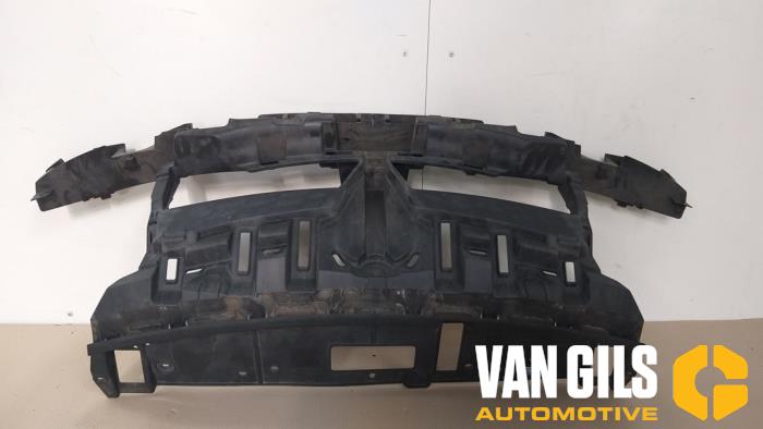 Begagnade Front Renault Scénic III (JZ) 1.5 dCi 110 Pris € 82,00 Marginaltabell erbjuds av Van Gils Automotive