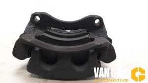 Used Front brake calliper, right Renault Master III (FD/HD) 2.5 dCi 16V Price € 70,00 Margin scheme offered by Van Gils Automotive