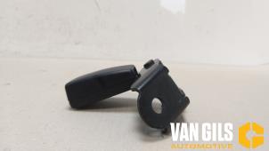 Used Rear seatbelt buckle, right BMW 5 serie (E60) 530d 24V Price € 40,00 Margin scheme offered by Van Gils Automotive