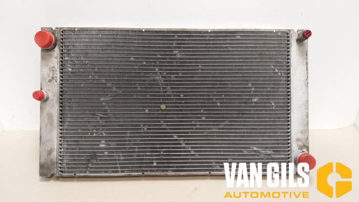 Usagé Radiateur BMW 5 serie (E60) 530d 24V Prix € 65,00 Règlement à la marge proposé par Van Gils Automotive