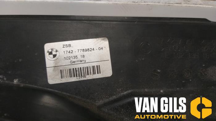 Cooling fans from a BMW 5 serie (E60) 530d 24V 2003
