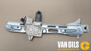 Used Rear door window mechanism 4-door, left Opel Signum (F48) 2.2 direct 16V Price € 50,00 Margin scheme offered by Van Gils Automotive