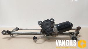 Used Wiper motor + mechanism Opel Signum (F48) 2.2 direct 16V Price € 75,00 Margin scheme offered by Van Gils Automotive