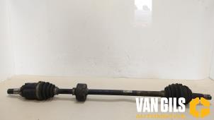 Used Front drive shaft, right Toyota Yaris (P1) 1.0 16V VVT-i Price € 74,99 Margin scheme offered by Van Gils Automotive
