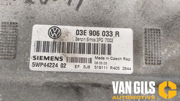 Engine management computer from a Volkswagen Polo IV (9N1/2/3) 1.2 12V 2006