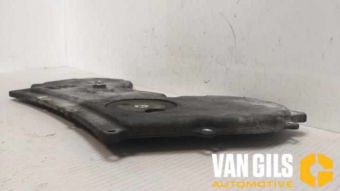 Couvercle de distribution d'un Chrysler 300 C 3.5 V6 24V 2005