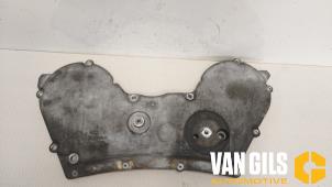 Couvercle de distribution d'un Chrysler 300 C 3.5 V6 24V 2005