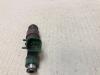 Injector (petrol injection) from a Volvo V70 (SW) 2.4 20V 140 2001