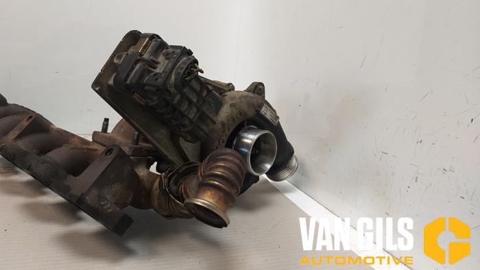 Turbo from a Volvo XC90 I 2.4 D5 20V 2006