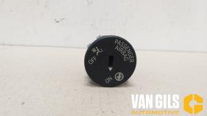 Used Airbag lock BMW 3 serie (F30) 320d 2.0 16V EfficientDynamicsEdition Price on request offered by Van Gils Automotive