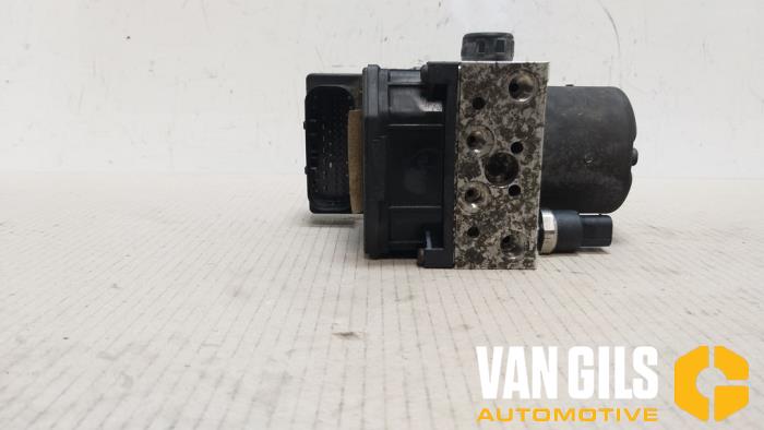 Usagé Bloc ABS Alfa Romeo 156 (932) 1.6 Twin Spark 16V Prix € 30,00 Règlement à la marge proposé par Van Gils Automotive