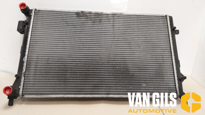 Usagé Radiateur Volkswagen Passat Variant (3C5) 2.0 FSI 16V Prix € 65,00 Règlement à la marge proposé par Van Gils Automotive