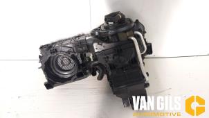 Usados Cuerpo de calefactor Volkswagen Touran (5T1) 2.0 TDI 150 Precio € 199,00 Norma de margen ofrecido por Van Gils Automotive