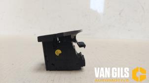 Used Parking brake switch Volkswagen Touran (5T1) 2.0 TDI 150 Price € 30,00 Margin scheme offered by Van Gils Automotive
