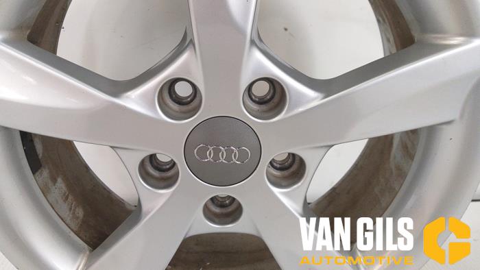 Wheel from a Audi A3 Sportback (8VA/8VF) 1.4 16V g-tron 2014