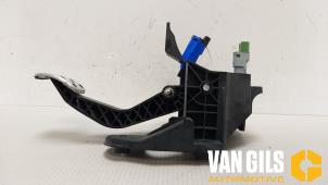 Gebrauchte Kupplungspedal Renault Twingo III (AH) 0.9 Energy TCE 90 12V Preis auf Anfrage angeboten von Van Gils Automotive
