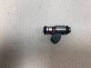 Injector (petrol injection) from a Volkswagen Polo III (6N1) 1.6i 75 1998