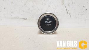 Używane Przelacznik Start/Stop Renault Scénic III (JZ) 1.5 dCi 110 Cena na żądanie oferowane przez Van Gils Automotive