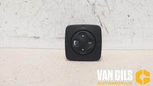 Used Mirror switch Renault Scénic III (JZ) 1.5 dCi 110 Price on request offered by Van Gils Automotive