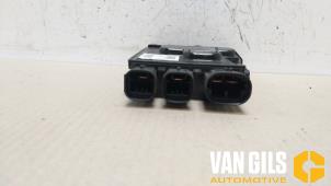 Used Voltage regulator Renault Scénic III (JZ) 1.5 dCi 110 Price on request offered by Van Gils Automotive