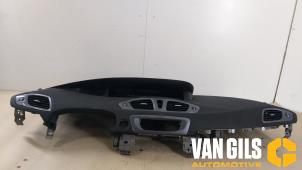 Used Dashboard Renault Scénic III (JZ) 1.5 dCi 110 Price on request offered by Van Gils Automotive