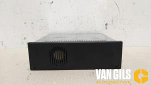 Used TV tuner Audi A4 Quattro (B6) 2.5 TDI V6 24V Price € 40,00 Margin scheme offered by Van Gils Automotive