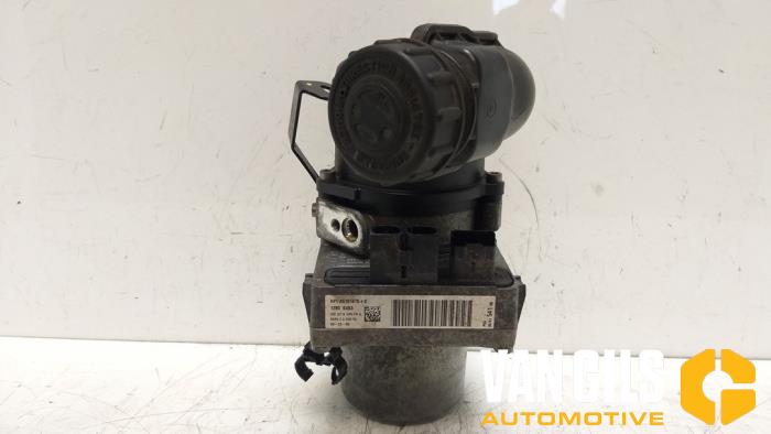 Usagé Pompe de direction Peugeot 508 SW (8E/8U) 1.6 HDiF 16V Prix sur demande proposé par Van Gils Automotive