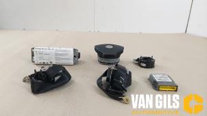 Usagé Set de airbag Volkswagen Golf V (1K1) 1.4 FSI 16V Prix € 350,00 Règlement à la marge proposé par Van Gils Automotive