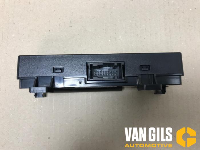 Navigation module from a Peugeot 508 SW (8E/8U) 1.6 HDiF 16V 2013