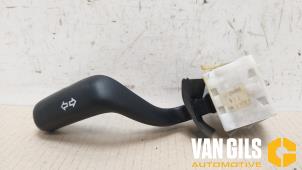 Usagé Commutateur feu clignotant Saab 9-3 I (YS3D) 2.0,S 16V Prix € 35,00 Règlement à la marge proposé par Van Gils Automotive