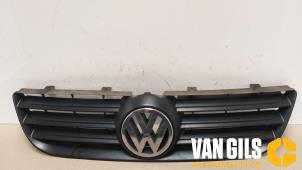 Usados Rejilla Volkswagen Polo IV (9N1/2/3) Precio € 40,00 Norma de margen ofrecido por Van Gils Automotive