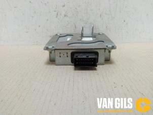 Usados Módulo de radio Fiat Grande Punto (199) 1.4 Precio de solicitud ofrecido por Van Gils Automotive
