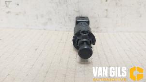 Used Throttle pedal position sensor Renault Clio II (BB/CB) 1.4 Price € 30,00 Margin scheme offered by Van Gils Automotive